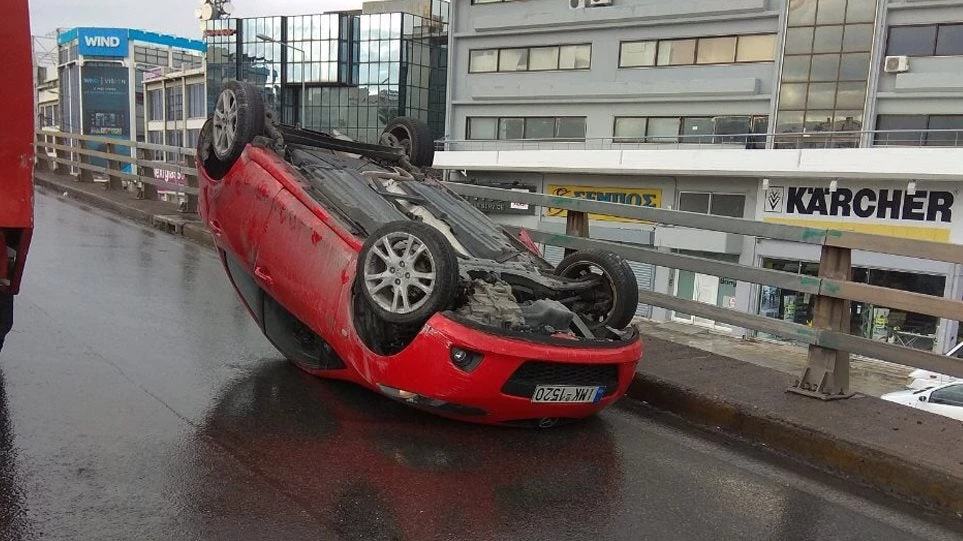 Δύο σοβαρά τροχαία στον Κηφισό ανήμερα Πρωτοχρονιάς